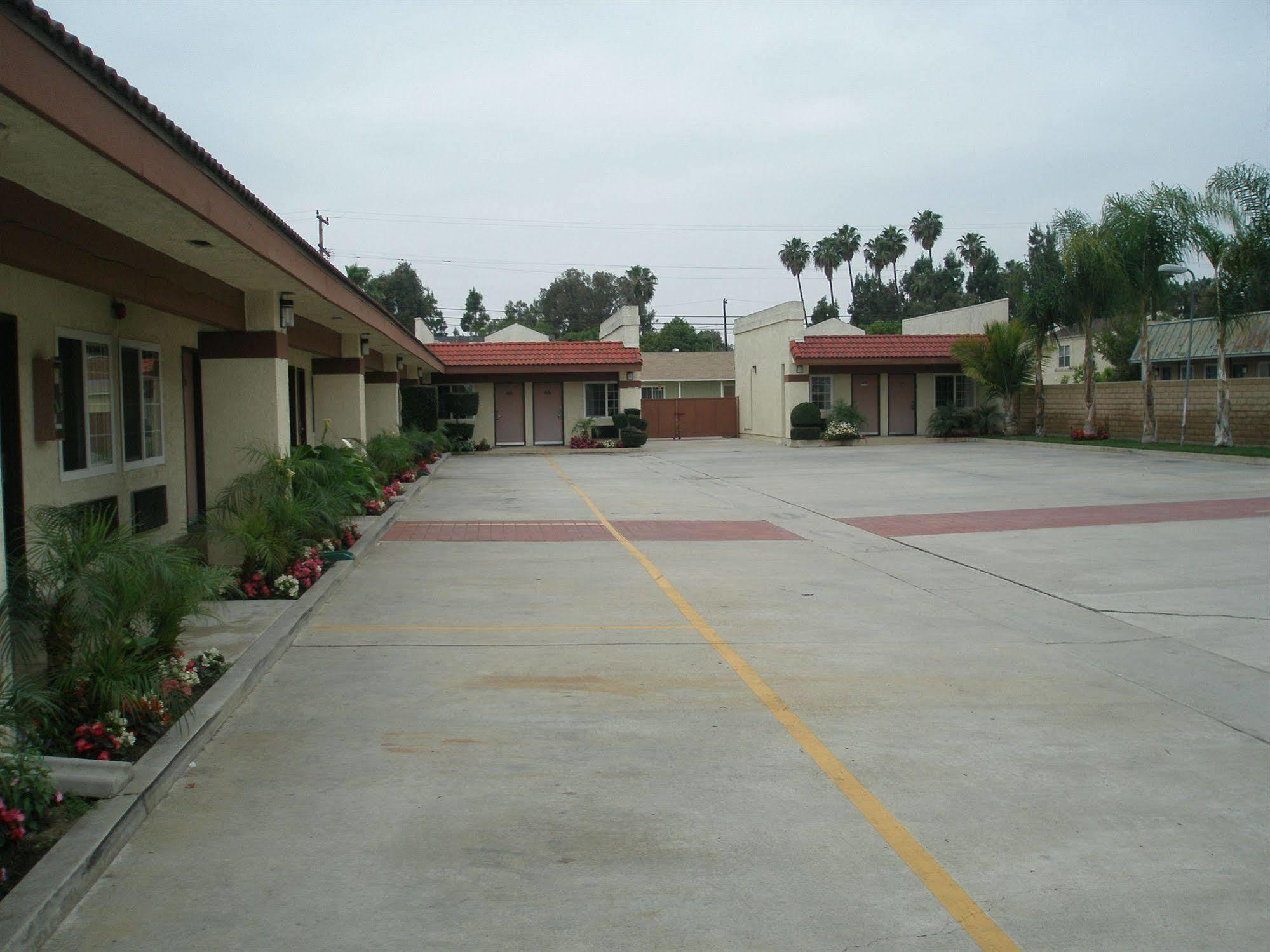 Hyland Inn Brea Exterior foto